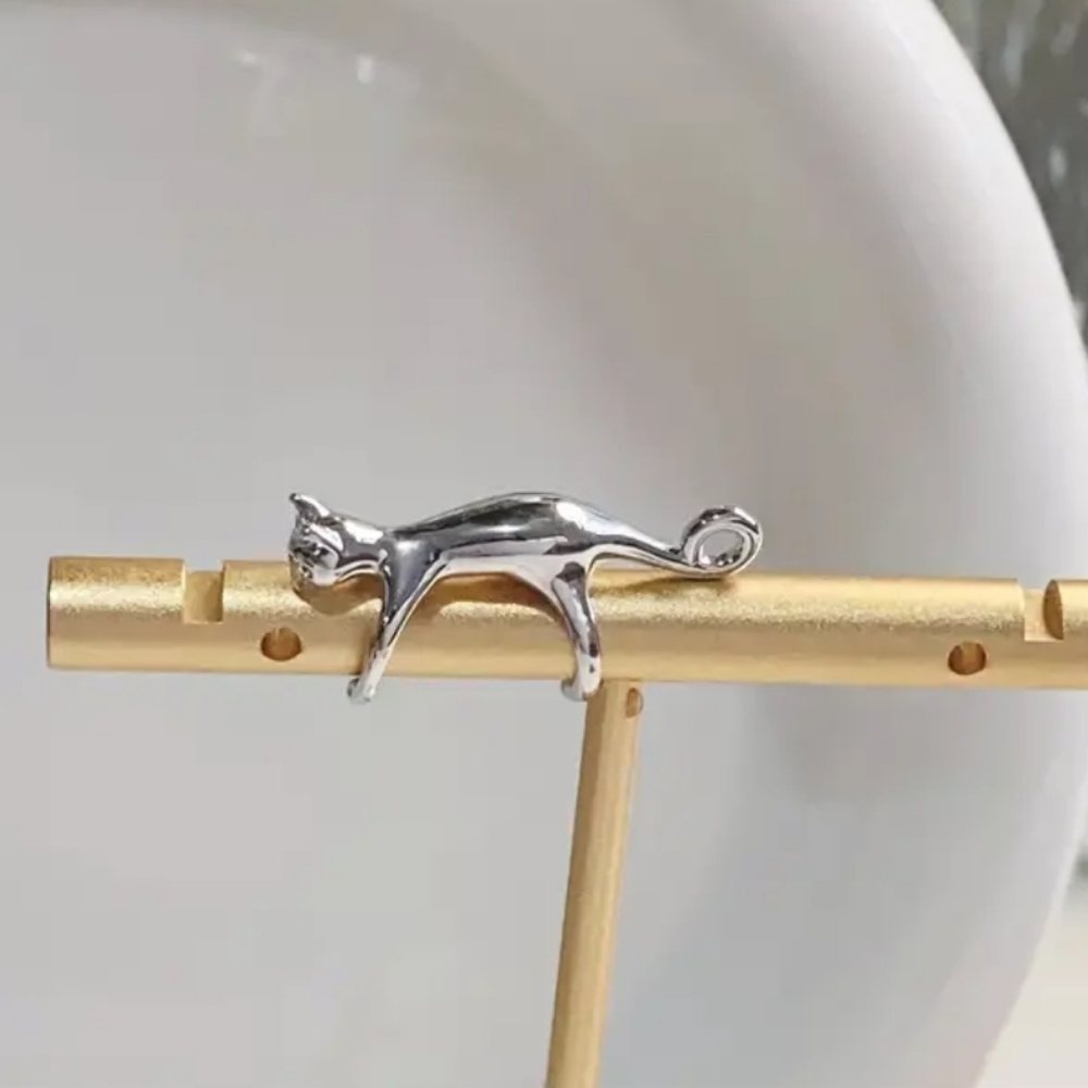 🆕️Cat Design Ear Cuff💎 - Picture 4 of 5